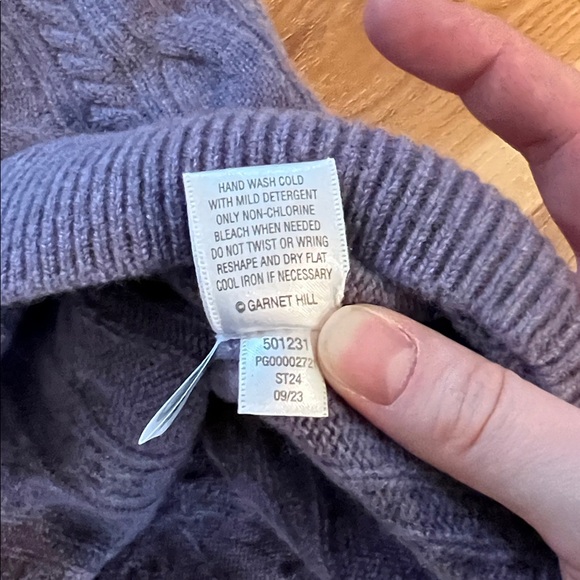 Garnet Hill Cashmere Cable Knit Cardigan Sweater Boyfriend Button Purple - Picture 7 of 9